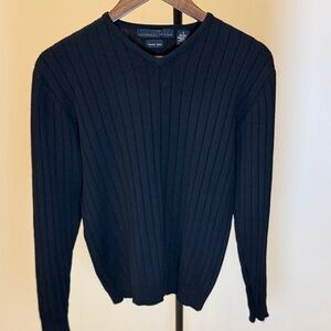 Metropolitan View Black Ribbed V-Neck Sweater - Italian Yarn. Size S